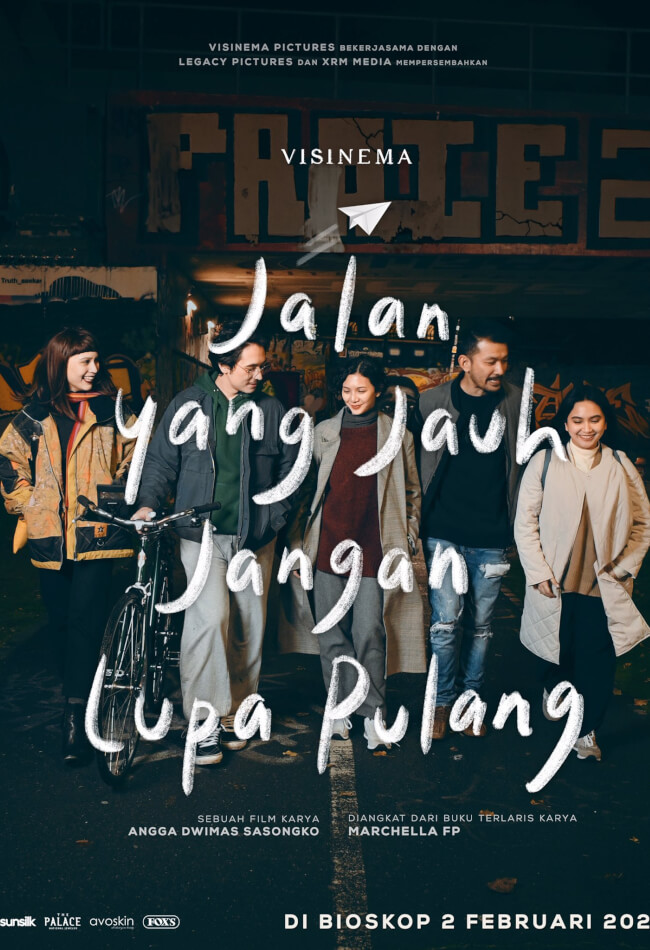 Jalan yang jauh jangan lupa pulang Movie Poster